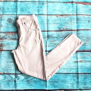 Hue stretchy denim like pull on legging pants size small